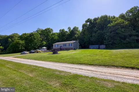 942 D Buck Rd, Quarryville, PA 17566