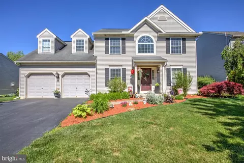 234 Andover Ln, Lititz, PA 17543