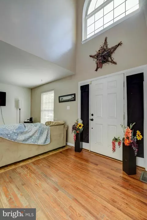 Entry Way - 234 Andover Ln, Lititz, PA 17543 photo 1 of 9
