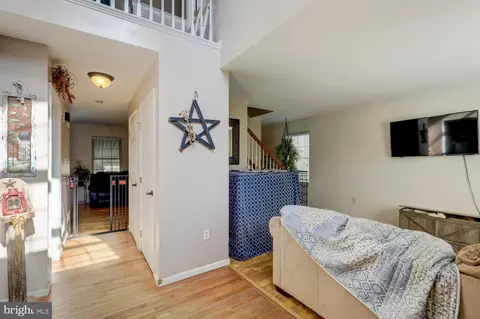 Entry Way - 234 Andover Ln, Lititz, PA 17543 photo 2 of 9