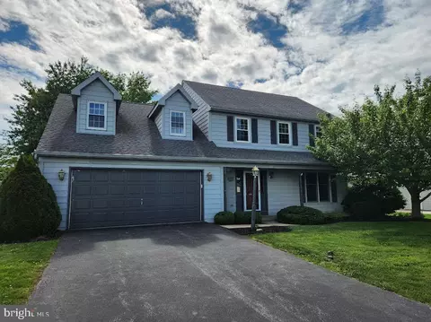 404 Mentzer Ave, New Holland, PA 17557
