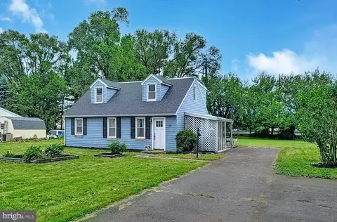 35 W Main, Salunga, PA 17538
