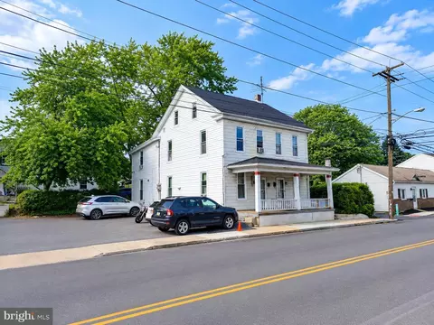 37-39 E Willow St, Elizabethtown, PA 17022