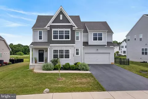 1269 Homestead Ln, Lancaster, PA 17601