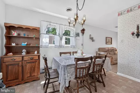 Dining - 949 Brunnerville Rd, Lititz, PA 17543 photo 1 of 1