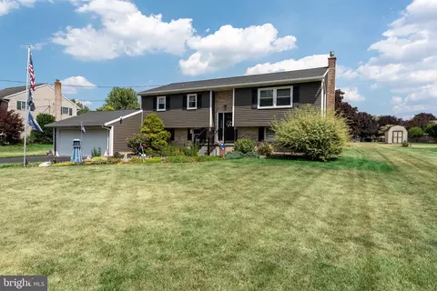 Exterior - 949 Brunnerville Rd, Lititz, PA 17543 photo 2 of 9