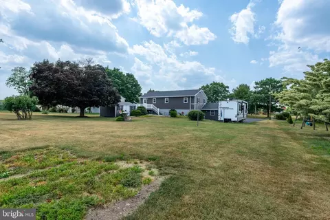 Exterior - 949 Brunnerville Rd, Lititz, PA 17543 photo 8 of 9