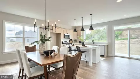 Dining - 15 Vista Ct, Lititz, PA 17543 photo 1 of 3
