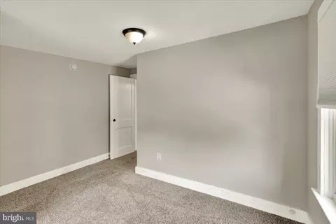 Bedroom - 5 W 2nd Ave, Lititz, PA 17543 photo 1 of 2