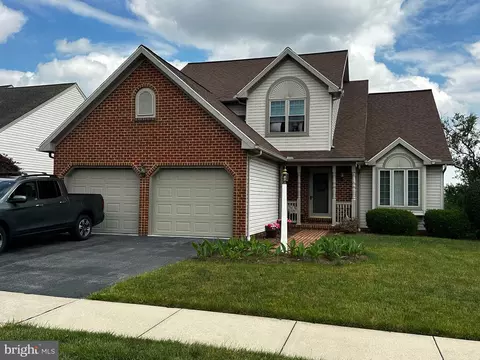 1010 Hillside Ave, Elizabethtown, PA 17022
