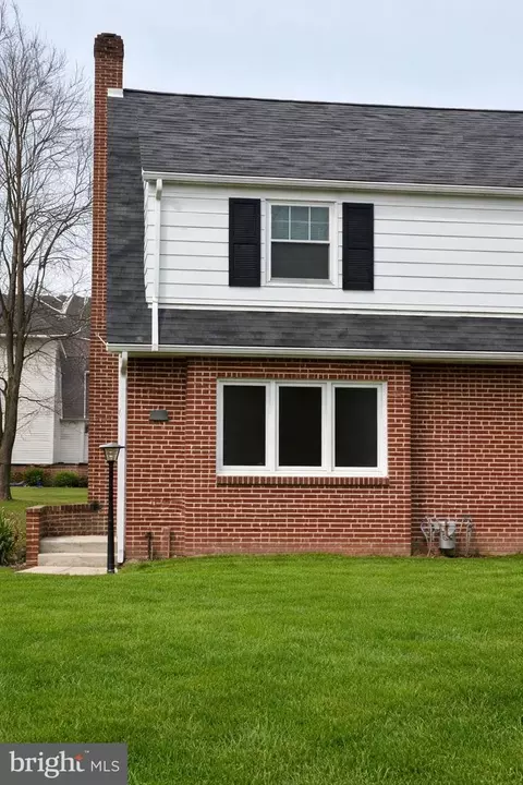 545 E High St, Elizabethtown, PA 17022
