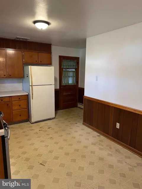 Kitchen - 666 Jane Ave, Mount Joy, PA 17552 photo 2 of 2