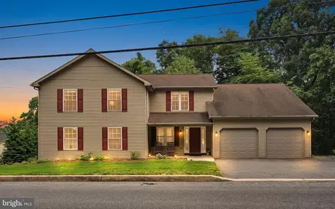 367 Ridge Ave, Ephrata, PA 17522