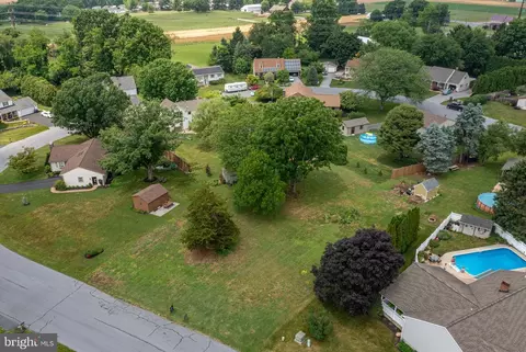 734 Pleasant Dr #LOT 2, New Holland, PA 17557