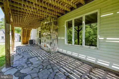 Exterior - 21 Speedwell Forge Rd, Lititz, PA 17543 photo 9 of 20