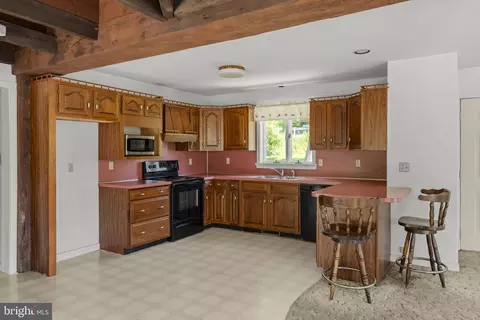 Kitchen - 21 Speedwell Forge Rd, Lititz, PA 17543 photo 1 of 3