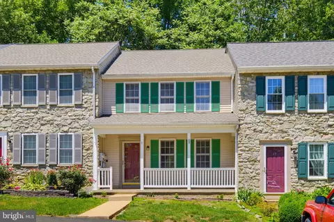 15 Deep Hollow Ln, Lancaster, PA 17603