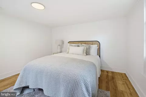 Bedroom - 16 N Locust St, Lititz, PA 17543 photo 2 of 4