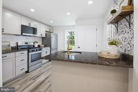 Kitchen - 16 N Locust St, Lititz, PA 17543 photo 1 of 2