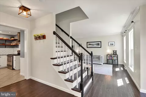 Entry Way - 557 Magnolia Dr, Lititz, PA 17543 photo 1 of 3