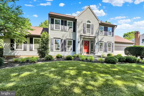 Exterior - 557 Magnolia Dr, Lititz, PA 17543 photo 9 of 9