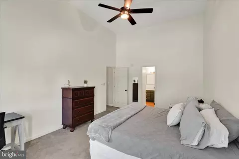 Bedroom - 557 Magnolia Dr, Lititz, PA 17543 photo 2 of 6