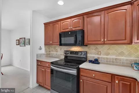 Kitchen - 1133 Brighton Ave, Lititz, PA 17543 photo 4 of 4