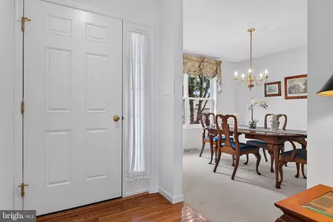 Entry Way - 1133 Brighton Ave, Lititz, PA 17543 photo 2 of 4