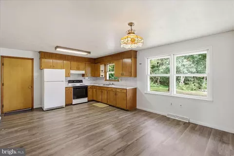 Other - 329 Fairview Dr, Lititz, PA 17543 photo 7 of 13