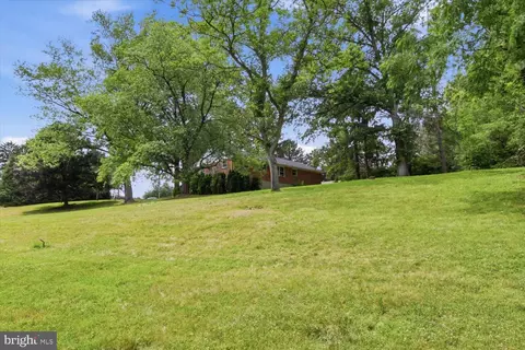 Exterior - 329 Fairview Dr, Lititz, PA 17543 photo 16 of 16
