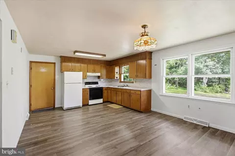 Other - 329 Fairview Dr, Lititz, PA 17543 photo 6 of 13