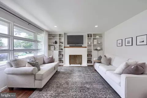 1602 Vista Rd, Lancaster, PA 17601