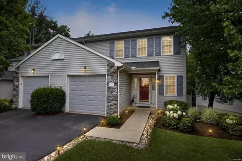 101 Topland Dr, Lancaster, PA 17601