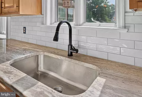 Kitchen - 5 Village Dr, Lititz, PA 17543 photo 4 of 4