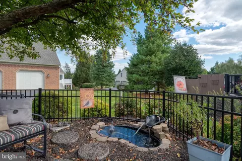 Exterior - 5 Village Dr, Lititz, PA 17543 photo 13 of 17