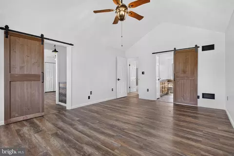 Entry Way - 5 Village Dr, Lititz, PA 17543 photo 6 of 10