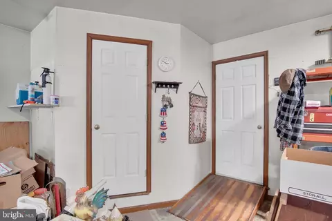 Entry Way - 814 S Cedar St, Lititz, PA 17543 photo 6 of 6