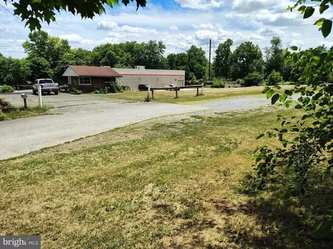 400 E Main St, Mount Joy, PA 17552 photo 15