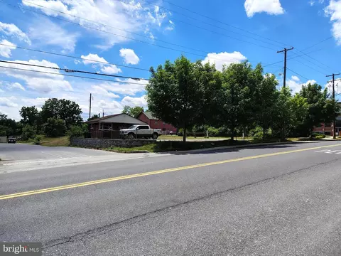 400 E Main St, Mount Joy, PA 17552 photo 8