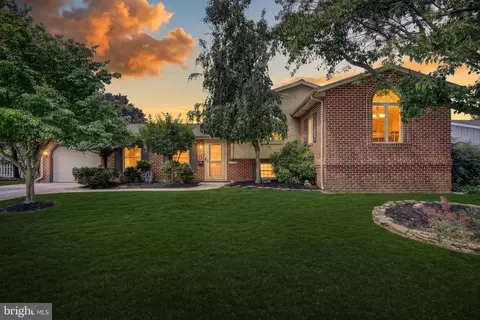 1188 Marie Ave, Ephrata, PA 17522