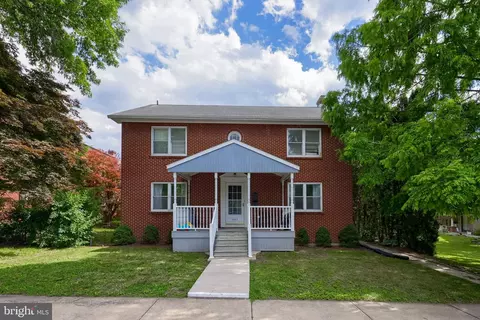 1240 Manor St, Columbia, PA 17512