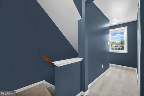 Entry Way - 48 Pennwick Dr, Lititz, PA 17543 photo 2 of 2