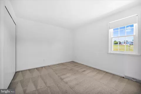 Bedroom - 48 Pennwick Dr, Lititz, PA 17543 photo 4 of 5