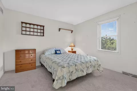 Bedroom - 13 Diane Ave, Lititz, PA 17543 photo 6 of 7