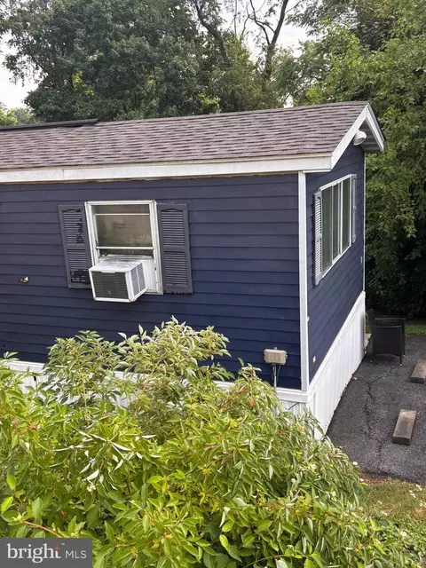 8 E Pearl Dr, Lititz, PA 17543 photo 10
