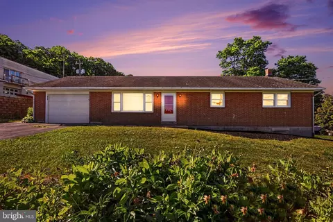 4608 Klinesville Rd, Columbia, PA 17512