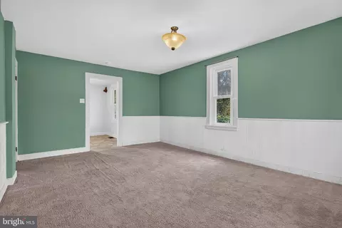 Entry Way - 990 Maple St, Lititz, PA 17543 photo 1 of 5