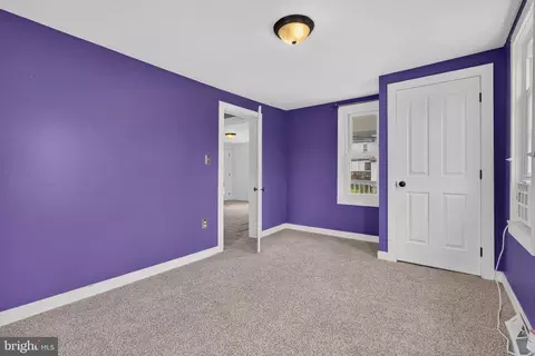 Bedroom - 990 Maple St, Lititz, PA 17543 photo 5 of 6