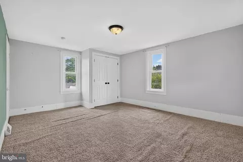 Bedroom - 990 Maple St, Lititz, PA 17543 photo 3 of 6
