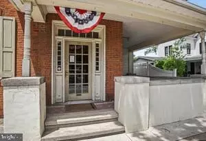 50 S Broad St, Lititz, PA 17543